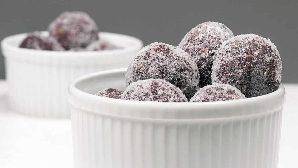 yummy-booze-balls-recipe-cooking-fanatic