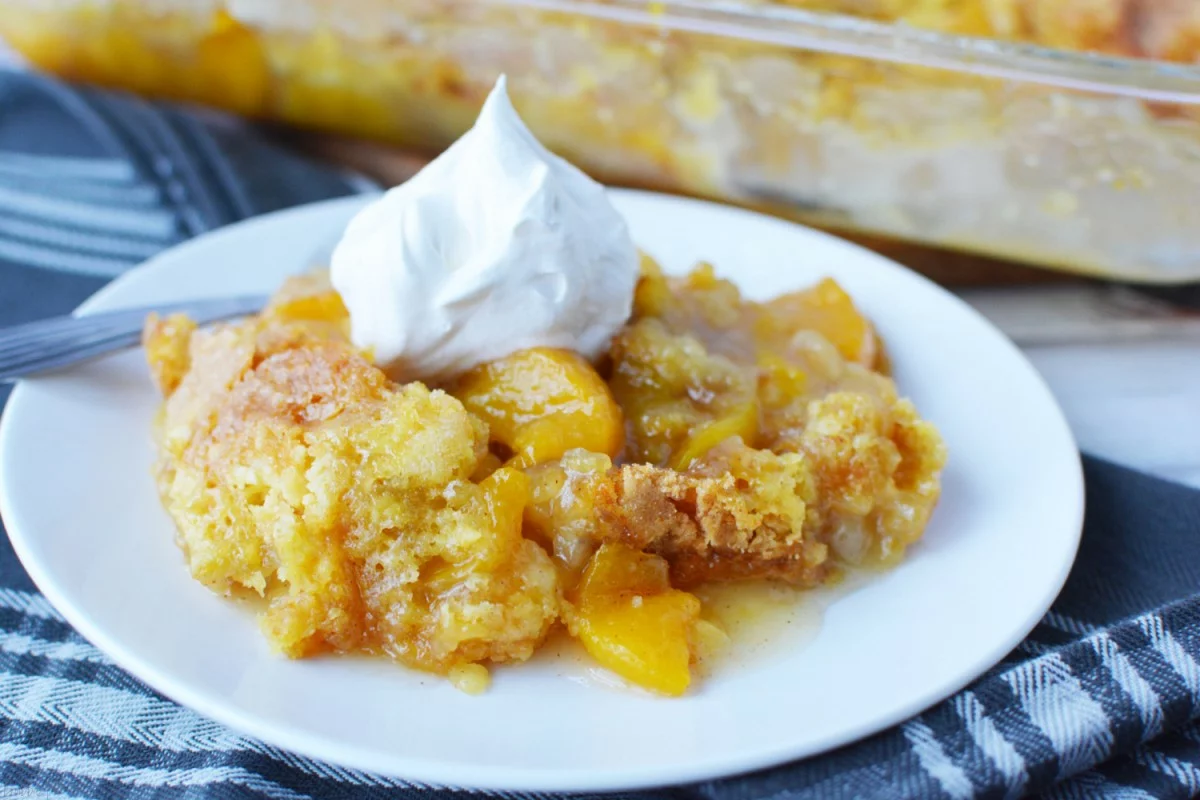 Classic Paula Deen Peach Cobbler Recipe - Cooking Fanatic